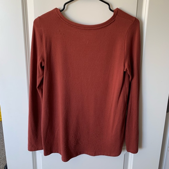 ⚠️2 for 10⚠️ American Eagle Orange Sweater - Picture 2 of 4